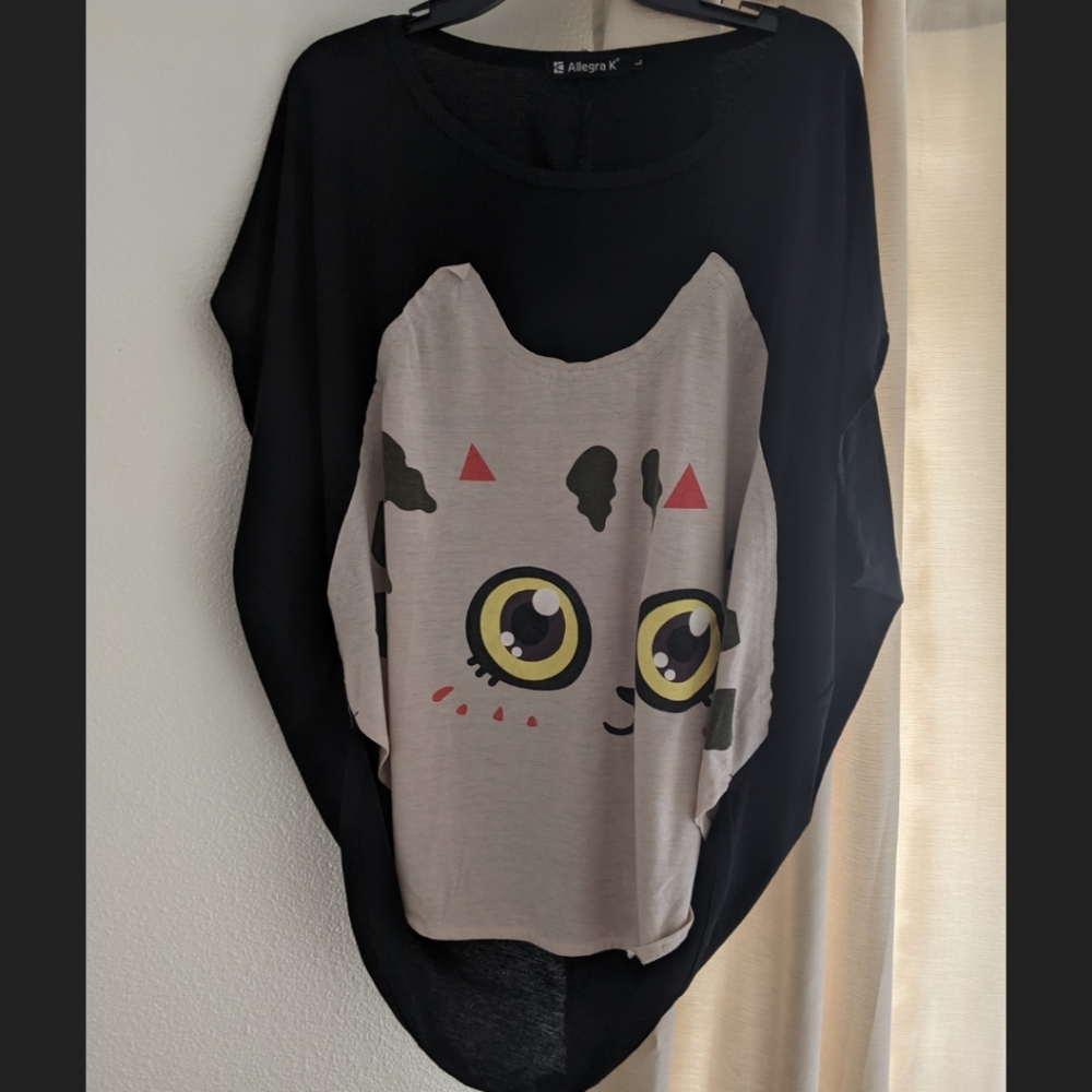 Batwing Anime Cat Tunic Top NWOT